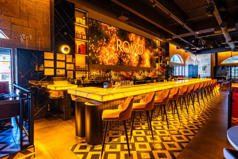Romo Restaurant